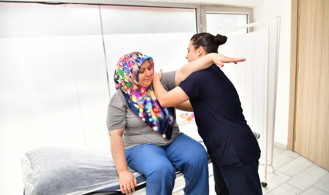 Yunusemre'de ücretsiz fizyoterapi hizmeti başladı