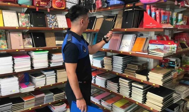 Zabıta ekipleri kırtasiye denetimleriyle öğrencilerin yanında olmaya devam ediyor