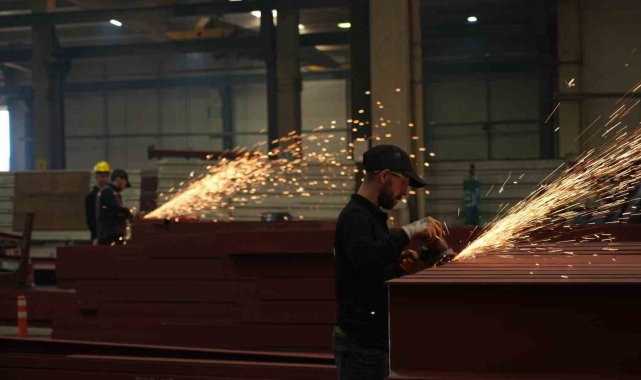 120 kişilik ekiple 30'un üzerinde ülkeye ihracat gerçekleştiriyorlar