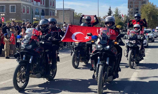 29 Ekim Cumhuriyet Bayramı Adıyaman'da coşkuyla kutlandı
