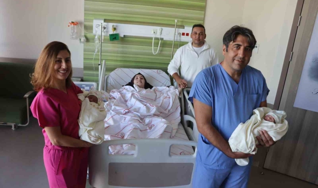 4 yıl sonra gelen çifte mutluluk