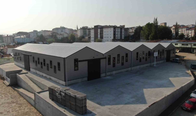 56 milyon liraya mal olan pazar yeri kışın ısıtacak yazın serinletecek