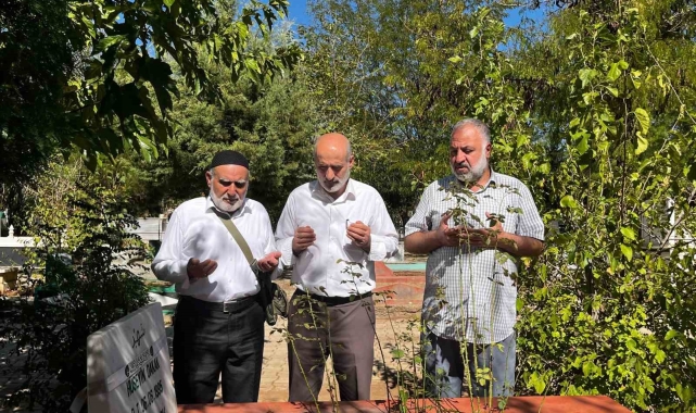 6-7 Ekim olaylarında öldürülen Yasin Börü ve arkadaşları mezarları başında anıldı