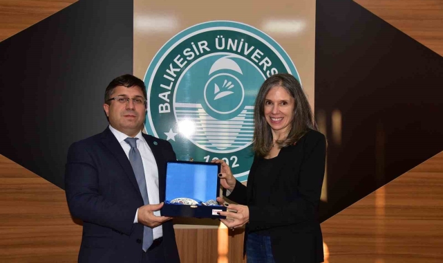 ABD İstanbul Başkonsolosundan Rektör Oğurlu'ya ziyaret
