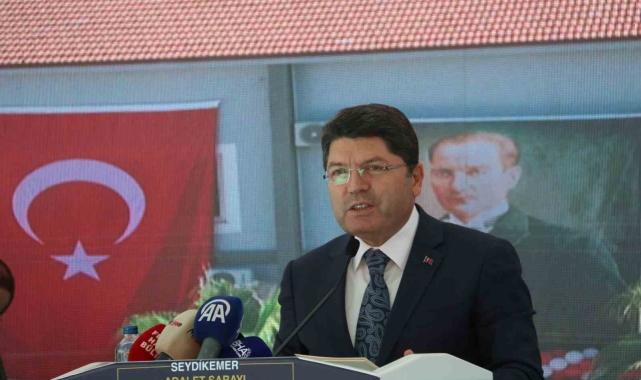 Adalet Bakanı Tunç, yangınlar hakkında bilgi verdi