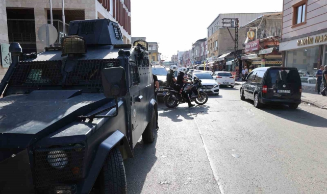 Adana'da sokakta el bombası bulundu