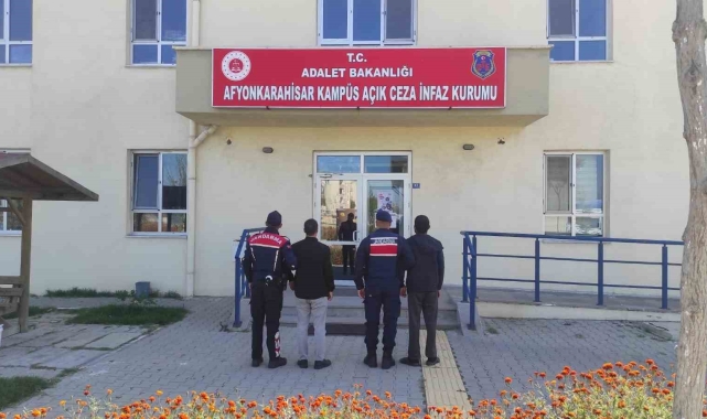 Afyonkarahisar'da kaçak şahıslar yakalandı