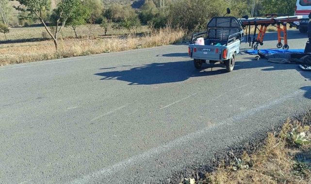 Afyonkarahisar'da moped kazası 3 yaralı