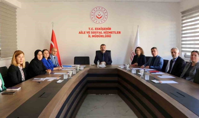 Aile ve Sosyal Hizmetler İl Müdürlüğü&#039;nden değerlendirme toplantısı