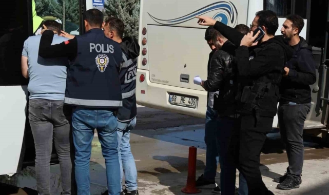 Aksaray merkezli 17 ildeki "Narkoçelik-41"operasyonunda 159 kişiden 20'si adliyede