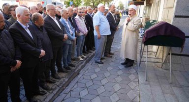 Aksaray'daki kazada yaralanarak tedavi gördüğü hastanede hayatını kaybeden Hafize Çimen, Edremit'te defnedildi
