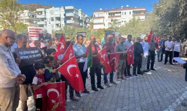 Alanya'da şehitler için gıyabi cenaze namazı kılındı
