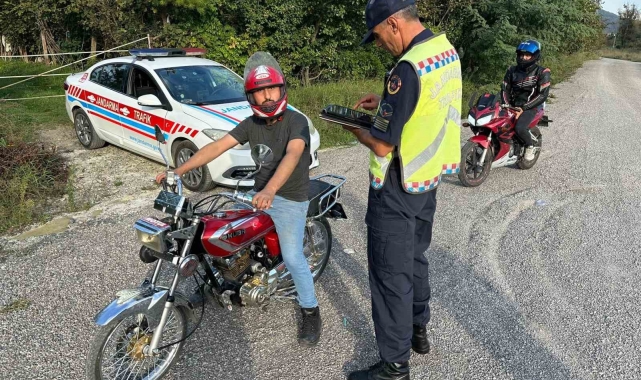Alaplı'da motosiklet denetimleri aralıksız sürüyor