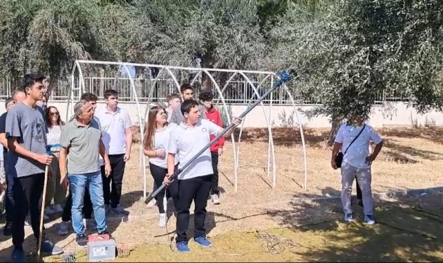 Aliağa'da 'Zeytinler Gençlerle Yeşeriyor' projesi ile yerel ekonomiye destek