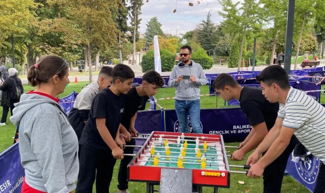 Altıeylül'de Sağlıklı Yaşam Yürüyüşü ve Sportif Etkinlikler Gerçekleşti