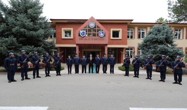 Amasya Valisi Bakan, Merzifon'da ziyaretlerde bulundu