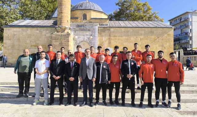 Ampute Futbol Milli Takımı'na Kırşehir'de coşkulu karşılama