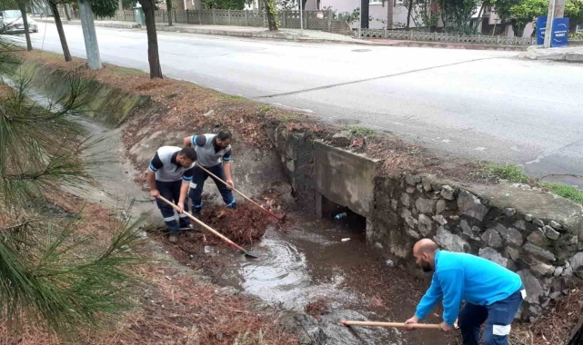 Ani yağışlara karşı mazgal ve menfez temizliği
