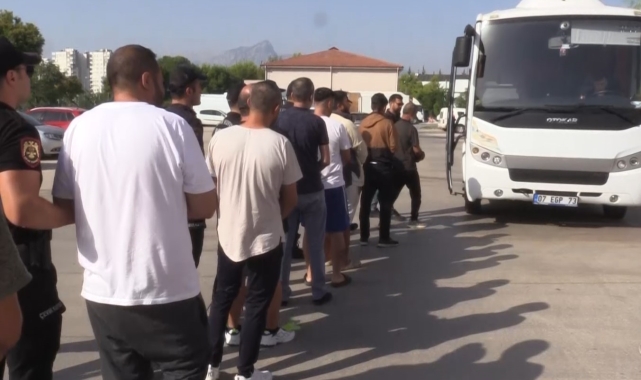Antalya'da son 1 haftada 490 aranan şahıs yakalandı