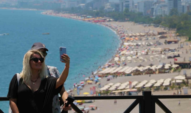 Antalya'dan yeni turizm rekoru