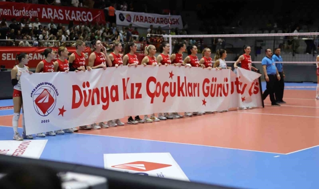 Aras Kargo Spor Kulübü Sultanlar Ligi coşkusunu yeniden İzmir'e taşıdı
