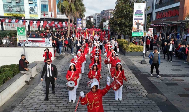Arnavutköy'de Cumhuriyet Bayramı coşkuyla kutlandı