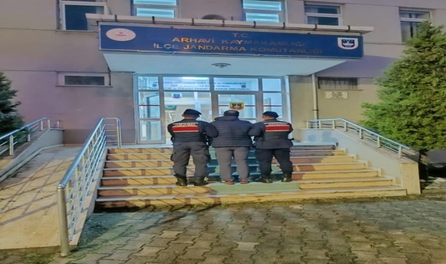 Artvin'de yurt dışına kaçma girişimi tespit edilen FETÖ üyesi yakalandı