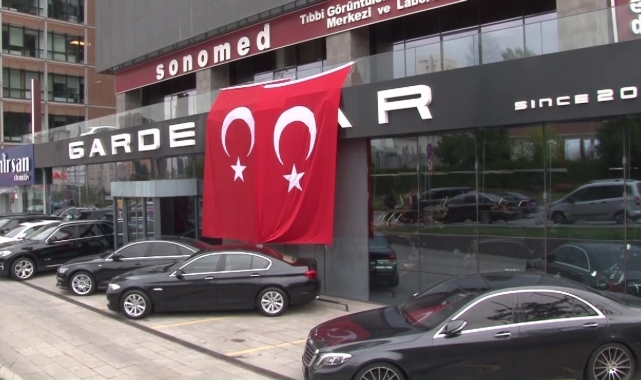 Ataşehir'de galeri kurşunlandı, olay anı kamerada