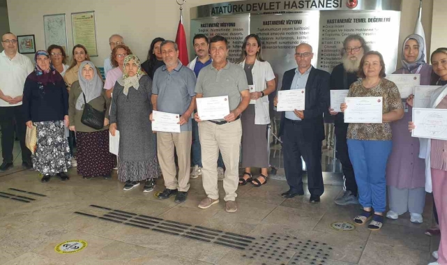 Aydın Atatürk Devlet Hastanesi'ndeki Diyabet Okulu 2024 Ekim mezunlarını verdi