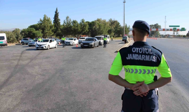 Aydın'da Otoyol Jandarma Komutanlığı göreve başladı