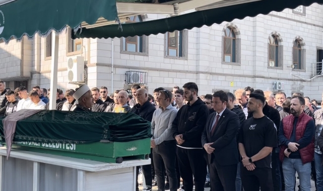 Ayrılma aşamasındaki eşi tarafından öldürülen diş doktoru toprağa verildi