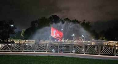 Aziz Duran Parkı'nda Cumhuriyet'in 101'inci yaşında büyüleyici gösteri