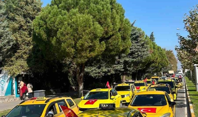 Balıkesir'de taksiciler şehit meslektaşları için sokağa indi