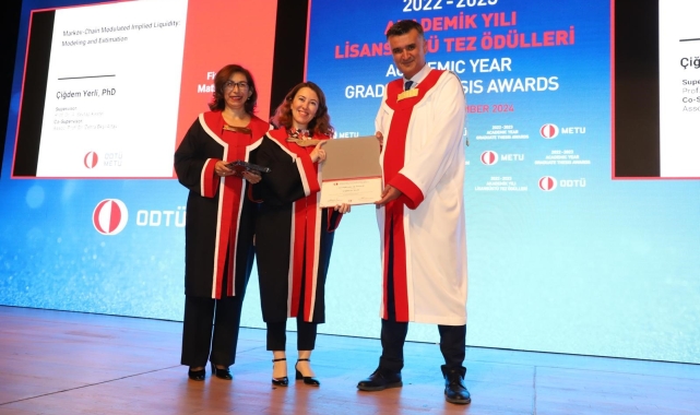 BARÜ'den Dr. Çiğdem Yerli, "ODTÜ Yılın Tezi Ödülünü" aldı