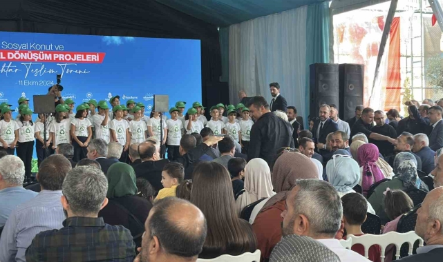 Başakşehir'de kentsel dönüşümü tamamlanan yapıların anahtar teslim töreni gerçekleşti