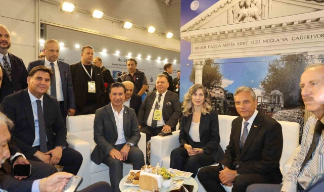 Başkan Aras İstanbul Turizm Fuarı'na katıldı