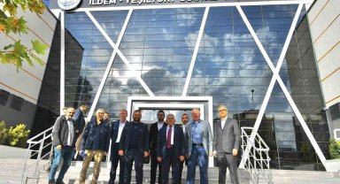 Başkan Büyükkılıç, açılış için gün sayan İldem-Yeşilyurt Sosyal Yaşam Merkezi'ni inceledi