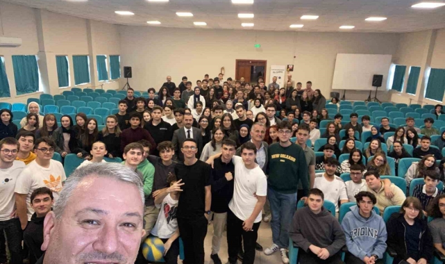 Başkan Çelik öğrencilerle buluştu
