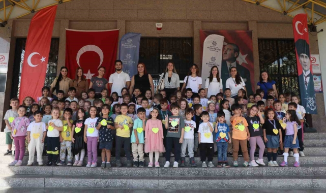 Başkan Çerçioğlu, çocukları tiyatro ile buluşturdu
