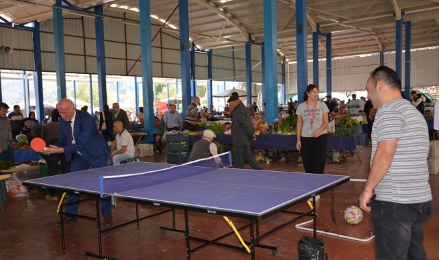 Başkan Kumral gençlerle birlikte spor yaptı