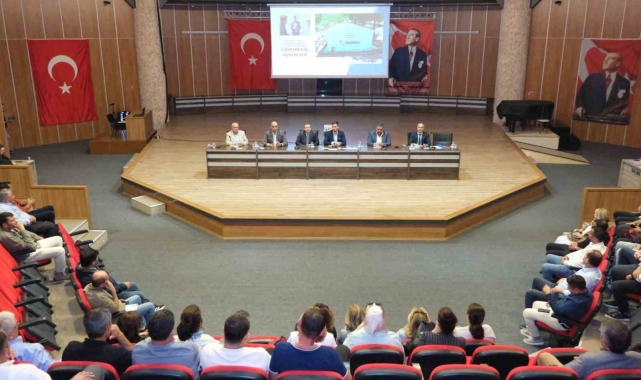 Başkan Mandalinci, muhtarlarla bir araya geldi