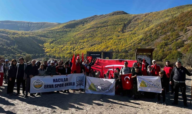 Başkan Özdoğan, Ortaseki Ormanları'nda Cumhuriyet Yürüyüşü'nde