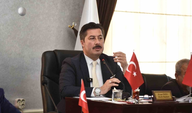 Başkan Özel, "hasta nakil ambulansı" için biriken parayı açıkladı