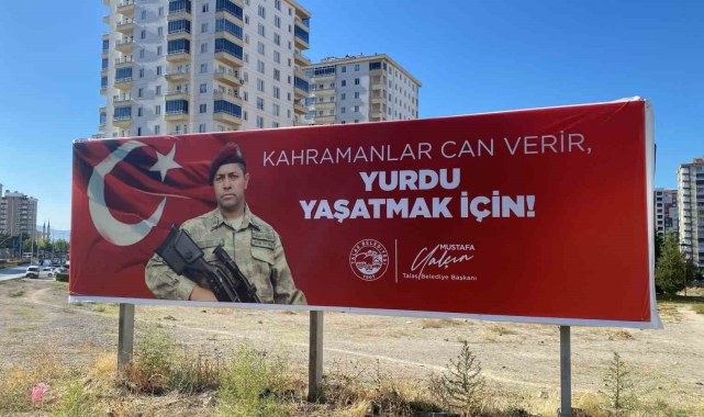 Başkan Yalçın; sevincini Ömer Halisdemir'li görselle yansıttı