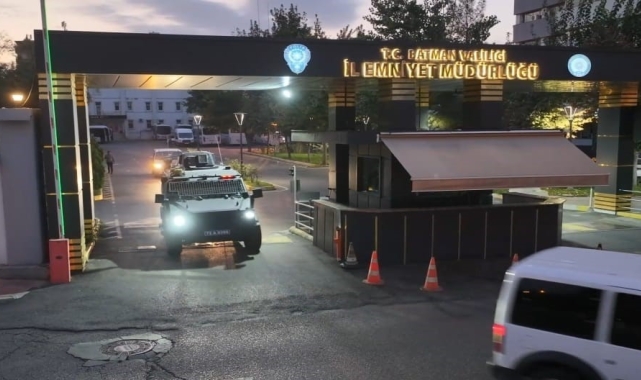 Batman ve Ankara'da torbacılara eş zamanlı şafak operasyonu: 8 tutuklama