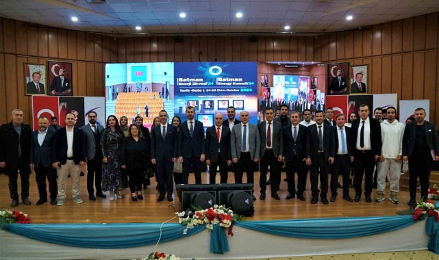 Batman'da Dicle Elektrik'in Desteklediği 4. Uluslararası Enerji Zirvesi yapıldı