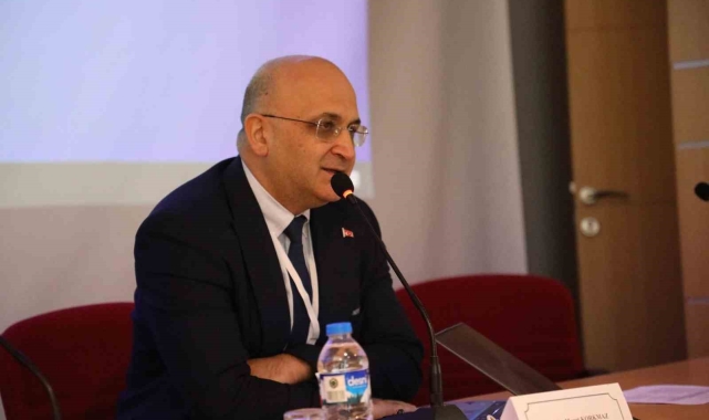 Bayburt'ta sağlık sempozyumu yapıldı