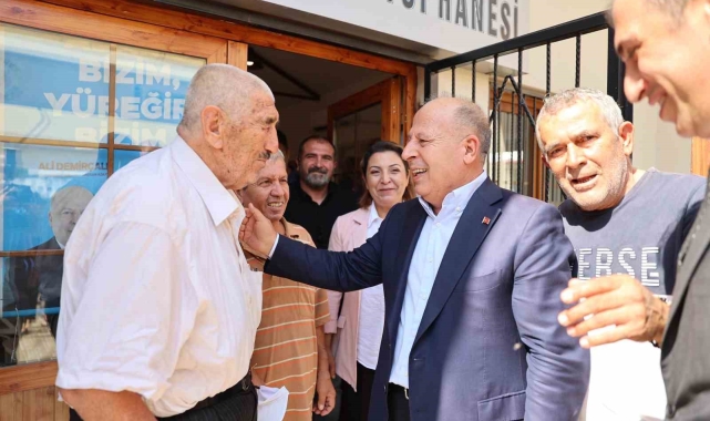 Belediye başkanı ve kaymakam yaşlılarla bir araya geldi