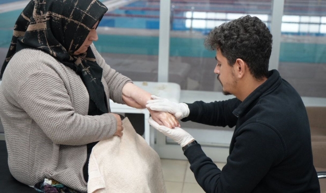 Belediyenin fizik tedavi hizmeti hızla devam ediyor