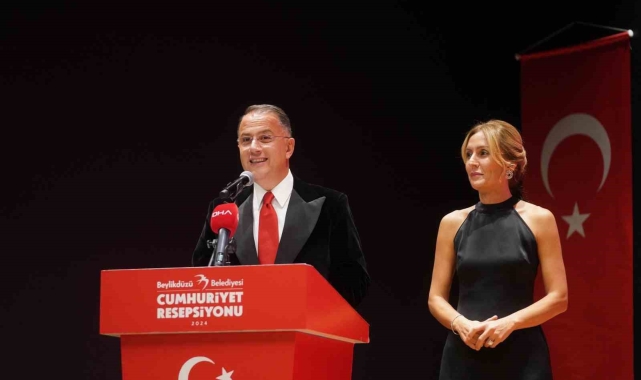 Beylikdüzü'nde Cumhuriyet resepsiyonu